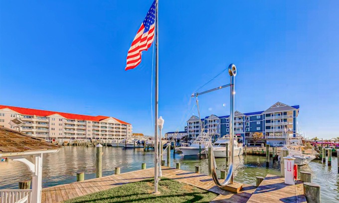 Ocean City Condo | Updated waterfront condo with washer/dryer, central AC, & seasonal pool