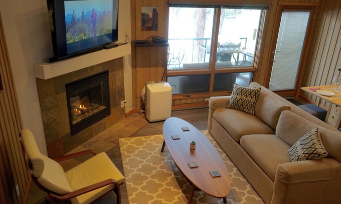 Century West Condo | Upgraded Mt.Bachelor Village Loft Condon+ includes IKON pass holder offer