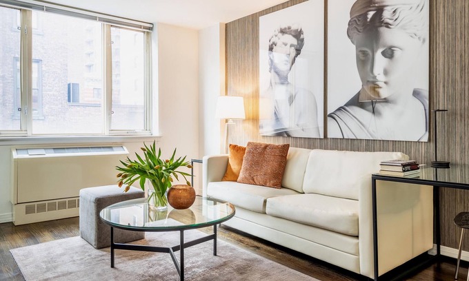 Central Park South Apartment | Upper East Side - One Bedroom near Central Park