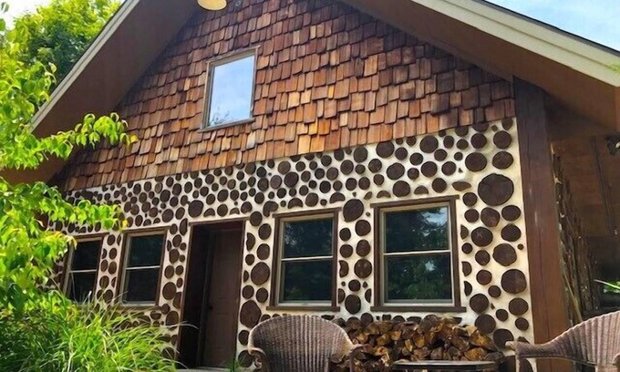 Free Soil Cabin | Upper Hamlin Lake Cabin