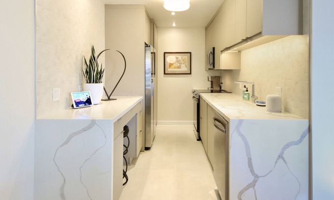 Palm Springs Condo | Upscale Condo with Mountain Views - Near Downtown Palm Springs
