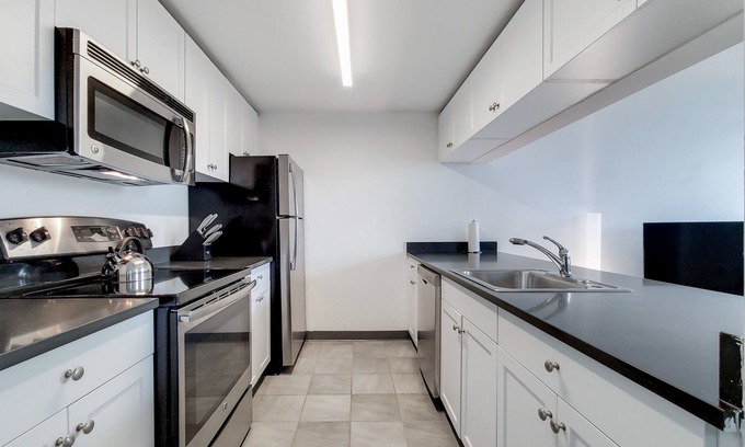 Hoboken Apartment | Upscale Fully Furnished Two-Bedroom in Hoboken