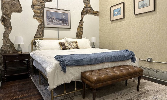 Okemah House | Upscale Western Inn With Historical Distinction and Modern Comfort