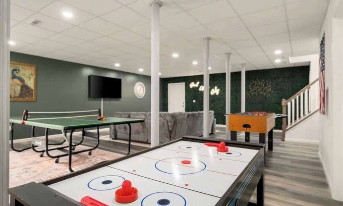 Sparrow Bush House | Upstate NY Escape ~ Game Ready