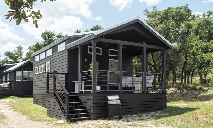 Dripping Springs Cabin | Upstay - Cabin Home in Dreamland