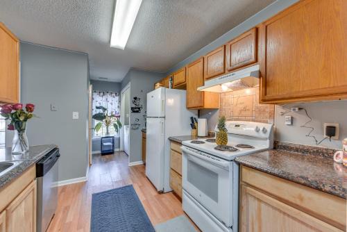 Enderly Park House | Uptown Charlotte Townhome with Patio and Yard!