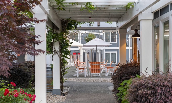 Calistoga Hotel | UpValley Inn & Hot Springs, an Ascend Collection Hotel
