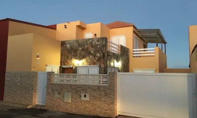 Bahia Calma Ski Chalet | Urb Bella Vista 44