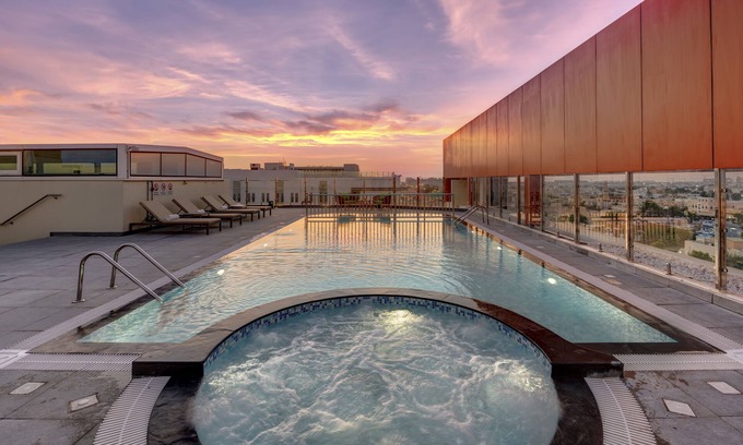 Sheikh Zayed Road Hotel | URBAN Al Khoory Hotel