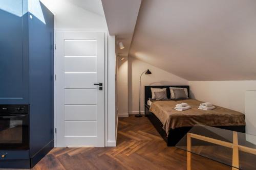 Praga Apartment | Urban Chic - Modern Apartment near Center & National Stadium, Marcinkowskiego #2