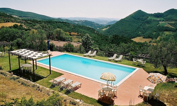 Monte Santa Maria Tiberina Other | Urban farmhouse in Umbria with pool