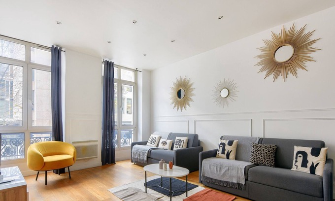 Vivienne Apartment | Urban Flat 34 - Beautiful 3 Bedroom Paris Louvre
