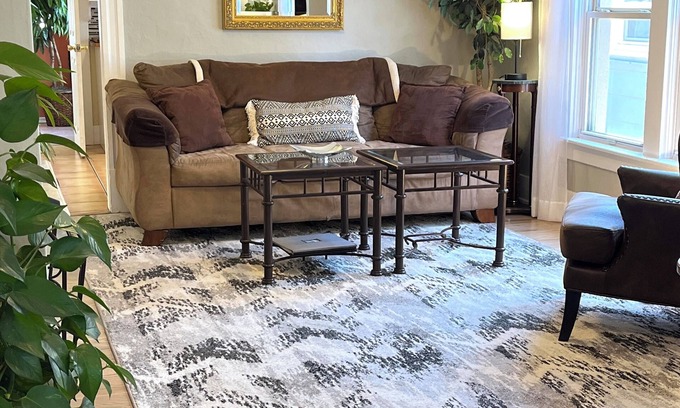 Downtown Colorado Springs House | Urban Location- Walkable to Entertainment & Restaurants