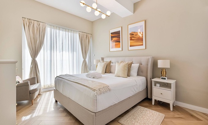 Jumeirah Lake Towers Apartment | Urban Oasis 1BR in Armada with Cityscape Views