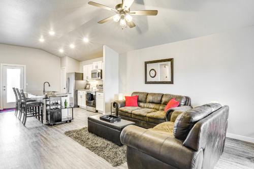 Lubbock House | Urbana Cabana Modern Home 8 Mi to Texas Tech!