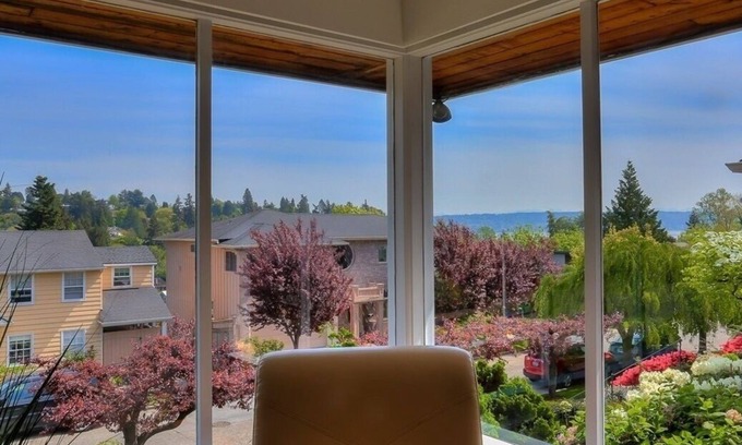 Windermere House | UW Children’s Gem