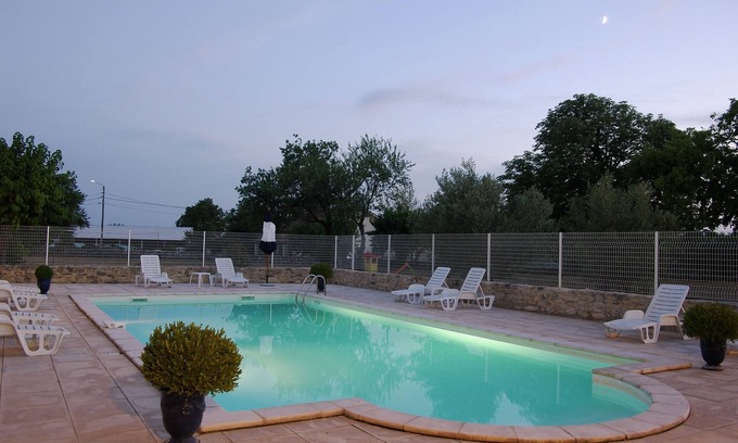 Uzes Apartment | Uzès superb, comfortable gîte with swimming pool 700m from town center: