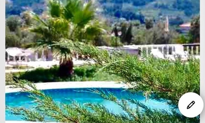 Bahcelievler Villa | Uzun kunak