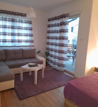 Medijana Apartment | V & V Studio Apartments