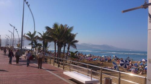 Las Palmas de Gran Canaria Apartment | Vacacional Playa Las Canteras