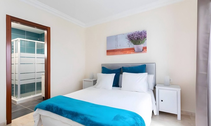 El Guincho Apartment | Vacation Apartment 'Rolycar 204' with Wi-Fi