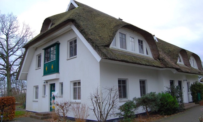 Wieck auf dem Darss Apartment | Vacation apartment "Regenbogenfisch" - upper floor apartment approx. 75 m² for 2-4 persons
