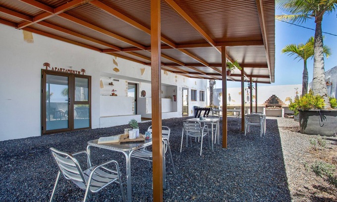 Guimar Apartment | Vacation Apartment 'Las Palmeras' with Shared Terrace