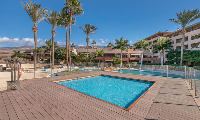 Costa Adeje Apartment | Vacation Apartment 'Paradise Beach Bay' with Shared Pool, Wi-Fi and Air Conditioning