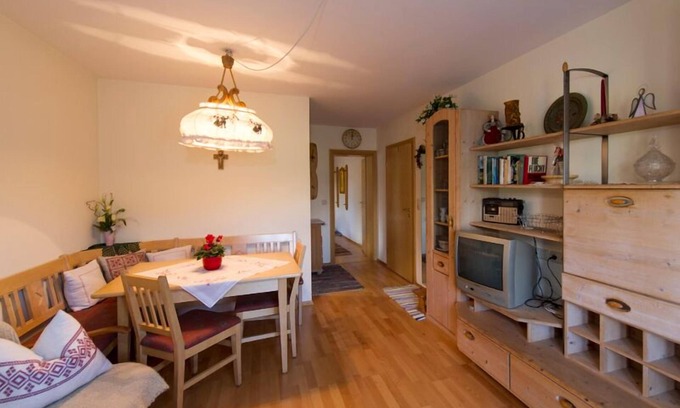 Inzell Apartment | Vacation apartment Sulzberg for 2 persons, 1 separate bedroom, 32 m²