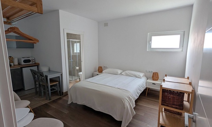 Los Portales Apartment | Vacation 'Bastion Del Drago - 4' with Mountain View, Shared Terrace and Wi-Fi