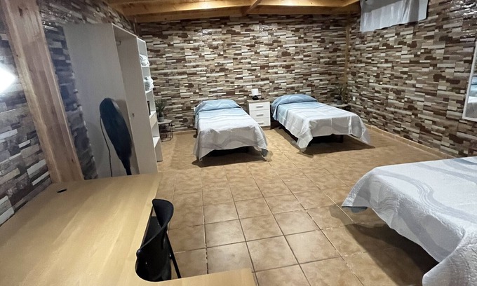 Teror House | Vacation Home 'Casa Nerena' with Mountain View, Private Pool and Wi-Fi