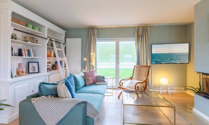 Toenning House | Vacation home Deichglück in Tönning for up to 8 people