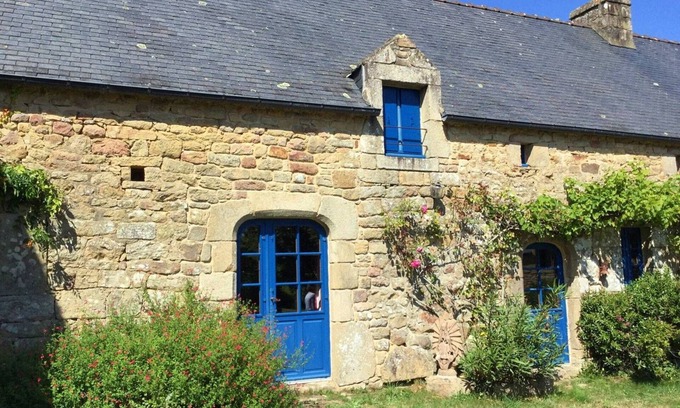 Crach House | Vacation home for 14 people, 10 minutes from the beach