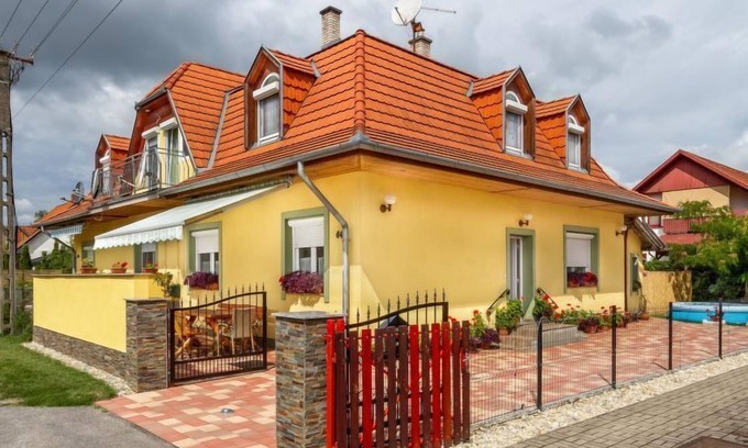 Balatonmariafurdo House | Vacation home Colore by Interhome