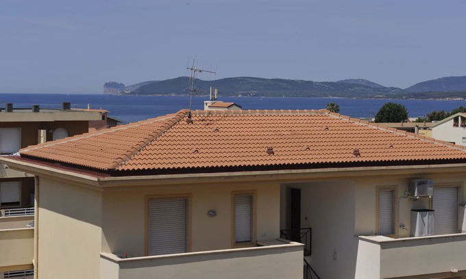 La Pietraia House | Vacation Home "Karol Vista Mare" near Beach with Private Terrace & Wi-Fi