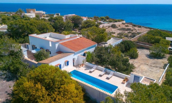 Formentera House | Vacation home Rubi by Interhome