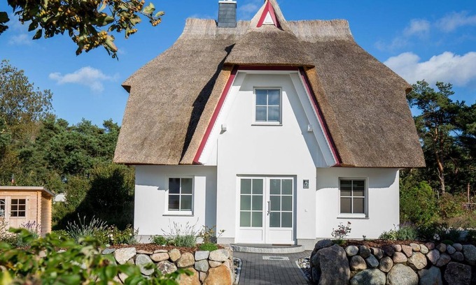 Bodstedt House | Vacation home Seeschwalbe 10 - Close to nature - Ferienhäuser Kranichsruh
