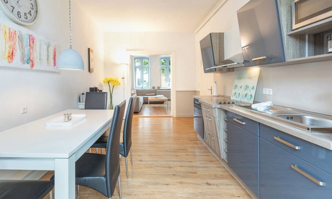Husum House | Vacation home Stadthuus 51 in Husum for up to 4 people