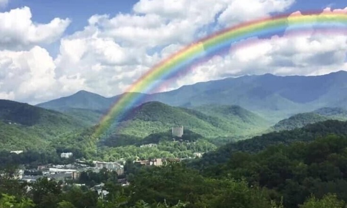 Gatlinburg Villa | Vacation in the beautiful Smokies - 5 star resort + Water Park