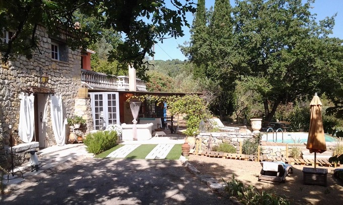 Bargemon House | Vacation in the sheepfold between sea and mountain