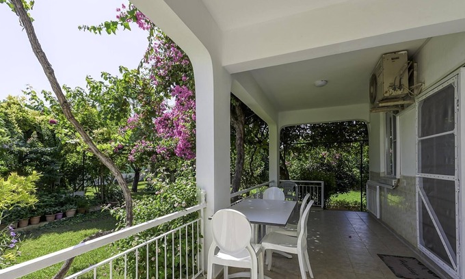 Lara Apartment | Vacation Oasis in Antalya, 5 min to Lara Beach