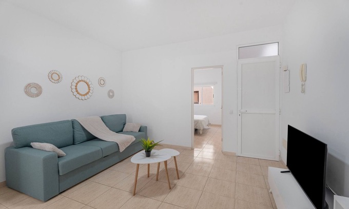San Cristobal de La Laguna Apartment | Vacation 'S2' with Wi-Fi