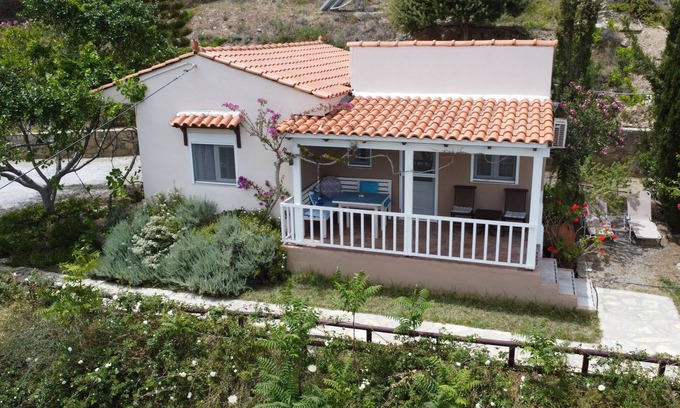Mochlos House | Vaia Villa Iris Spacious group of houses & apartments,