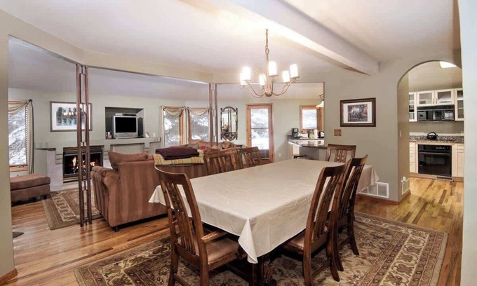 Highland Meadows House | Vail Home with Private Creek & Backyard