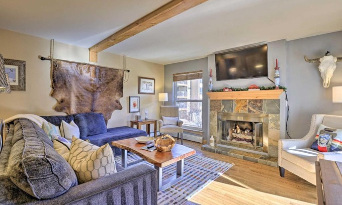 Vail Apartment | Vail Ski Condo with Mtn Views and Shuttle Service!