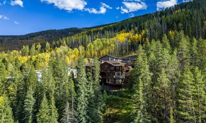 Intermountain House | Vail Valley Views, Hot Tub & Parking Included!