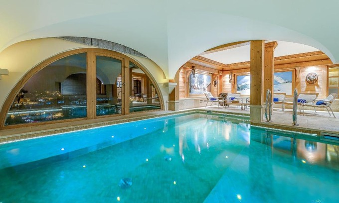 Val-d'Isere Ski Chalet | Val d’Isère - Extraordinaire Chalet Montana avec piscine sur la piste Olympique de Belevarde.