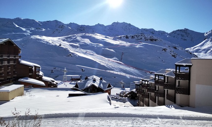 Val-Thorens Apartment | Val Thorens, quiet apartment facing south; ski on foot for 5/7 people