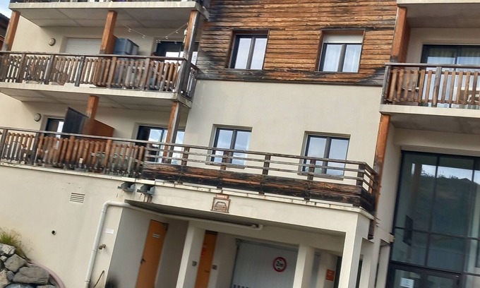Valberg Apartment | Valberg resort studio center, heated indoor pool, closed parking lot
