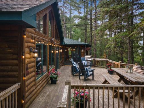 Pequot Lakes House | Valhalla on Bass Lake
